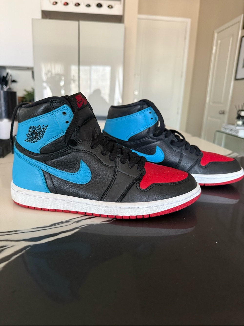 Nike air Jordan 1  High-Top Sneakers in Black, Blue & Red